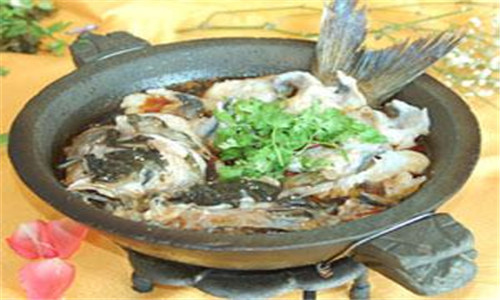 百岁石锅鱼