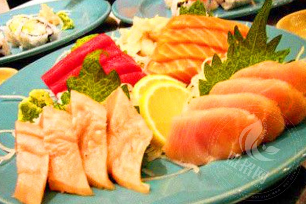午渔日式料理实体店加盟需要多少钱？如何经营才不会亏本？